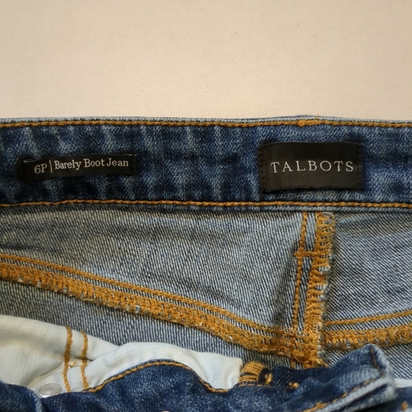 Talbots Women's Barely Boot Women's Jeans , Size 6P - Picture 4 of 8